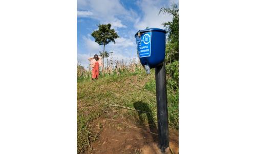 Evidence Action: Chlorine Dispensers for Safe Water